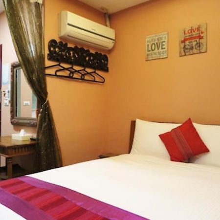 Dharmatala Inn Kolkata Ngoại thất bức ảnh